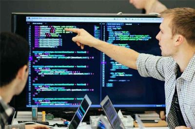 理科女生十大热门专业 物流工程上榜，计算机编程引领大势